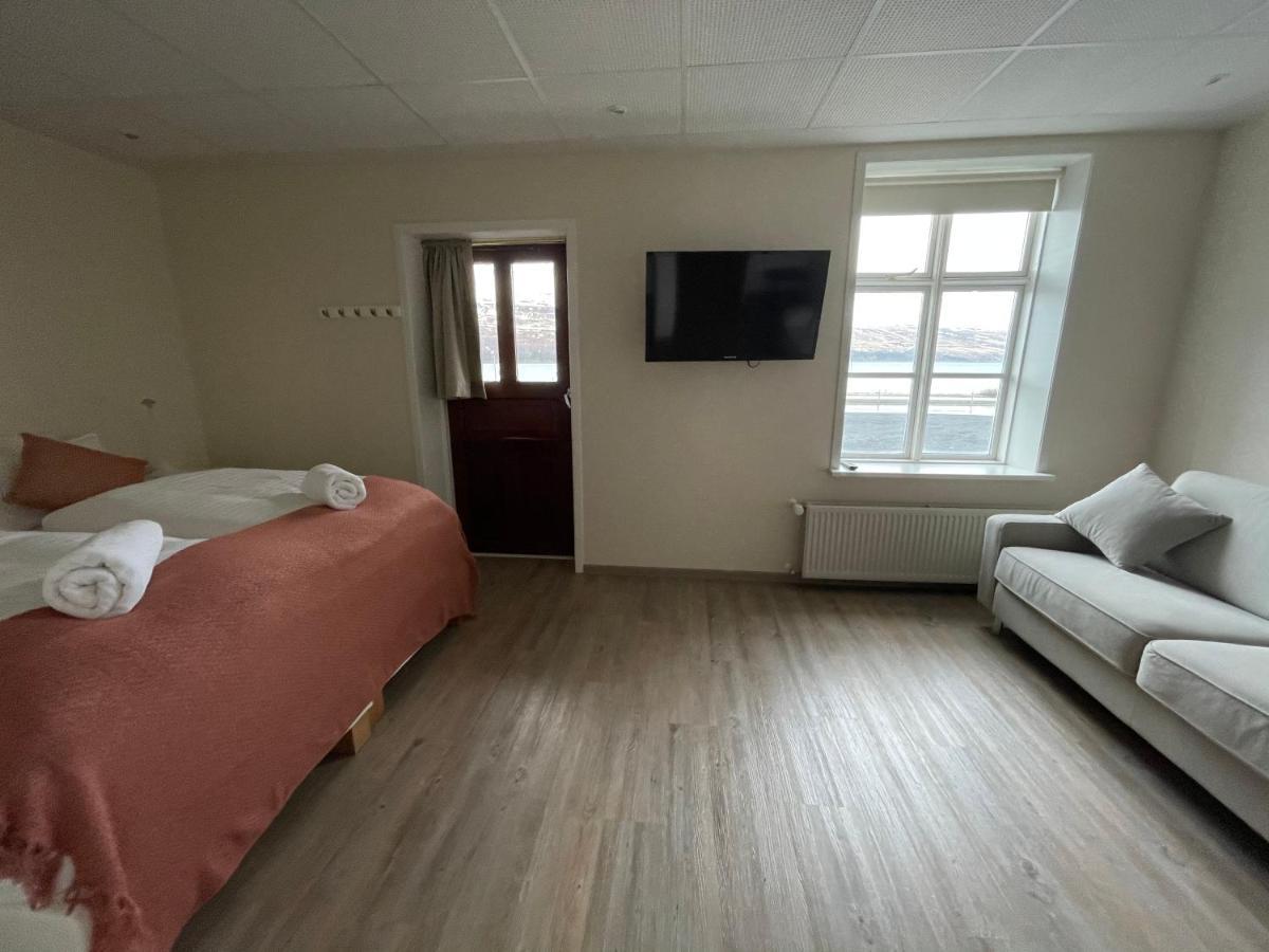 600 Guesthouse アークレイリ エクステリア 写真
