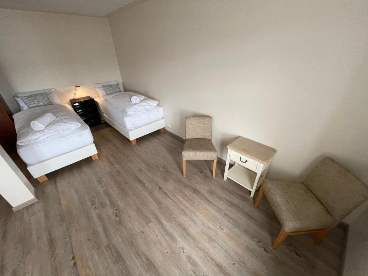 600 Guesthouse アークレイリ エクステリア 写真